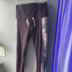 Purple lululemon cropped tights size 6